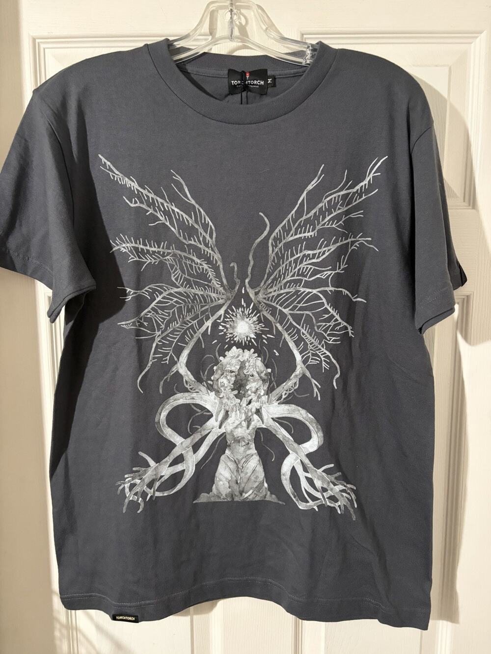 BNWT Torch Torch Bloodborne Shirt Sz M Ebrietas Daughter Of The Cosmos